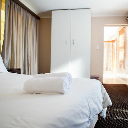 Oria Lodge - Summer Greens Cape Town Bagian luar foto